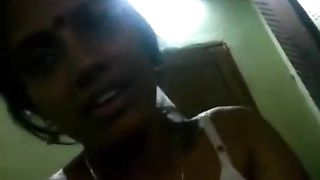 गुप्त प्रेमी के साथ भारतीय मल्लू भाभी सेक्स वीडियो
