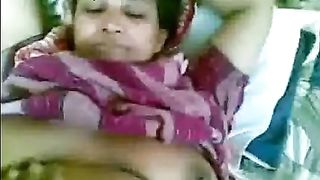 भारतीय चाची सेक्स वीडियो गर्म घर कांड बना