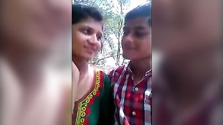 भारतीय, एमएमएस क्लिप की जोड़ी रोमांस कैम पर