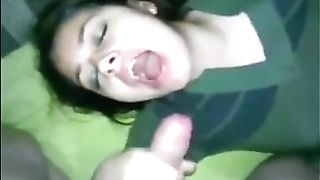 भारतीय कॉलेज लड़की प्यार करता है के लिए सह मुँह में