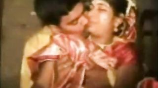बंगाली हनीमून घर सेक्स क्लिप लीक एमएमएस पुनः लोड