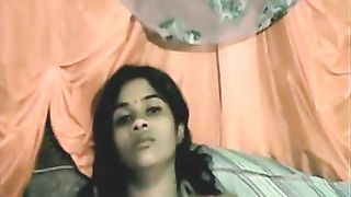 देसी सेक्स वीडियो एमएमएस क्लिप के युवा लड़की कैम पर हस्तमैथुन