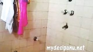 भारतीय लड़की गर्म स्नान दृश्य एमएमएस
