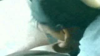 भारतीय लड़की चूसने डिक कार में