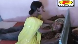 शराबी के साथ भोजपुरी चाची का भारतीय BBW सेक्स वीडियो