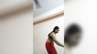 सेक्सी मौसी की हिंदी पोर्न एमएमएस ने उसकी मांग को उजागर कर दिया