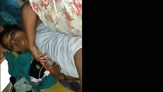 न्यूड एमएमएस की सेक्सी भारतीय लड़की हॉस्टल में सो रही