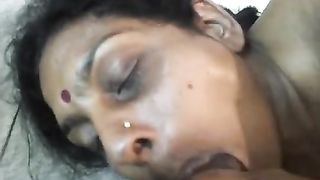 तमिल सेक्स एमएमएस के सींग का बना हुआ चाची चूसने मुर्गा