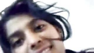 भारतीय देसी लड़की का अश्लील एमएमएस सहपाठी के साथ