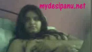 बेहद हॉट गुजराती लड़की नादिया पर cam2
