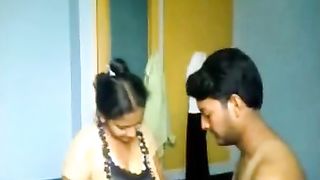 भारतीय घर का सेक्स वीडियो युवा जोड़ी