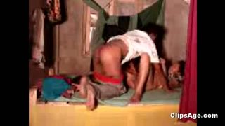 देसी घर का सेक्स एमएमएस के गांव चाची के साथ पोस्ट मास्टर
