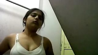 जयपुर टीन प्रेमिका को उजागर करता है कैम पर बड़े स्तन