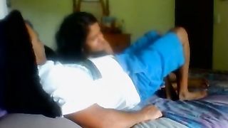 तेलुगु, सेक्स किशोर वीडियो के साथ सेक्सी लड़की और उसके चाचा ।