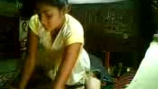 भारतीय कट्टर अश्लील वीडियो गाँव की लड़की के साथ चाचा