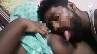 दढ़ियल पति ने बड़े बूब्स मसले और चुसे हॉट तमिल वाइफ के
