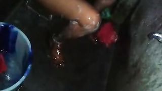 देसी परिपक्व तमिल भाभी हॉट बाथ वीडियो