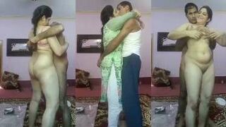 पाकिस्तानी खूबसूरत भाभी ने पति के साथ किया नंगे बदन खड़े खड़े रोमांस