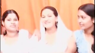 अस्मा, संजना और रेश्मा का हॉट थ्रीसम लेस्बियन सेक्स!