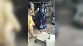 देहाती भोजपुरी ननंद-भौजाई की नंगाई फैलाने वाली दंगामस्ती