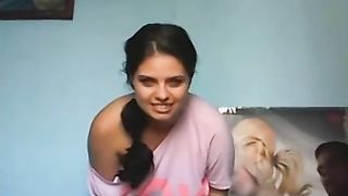 नग्न वेब कैमरा के शो की एक भारतीय लड़की के साथ