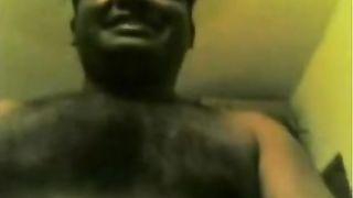 बांग्ला आदमी का आनंद ले रहे दो callgirls में एक ही कमरे में वीडियो क्लिप